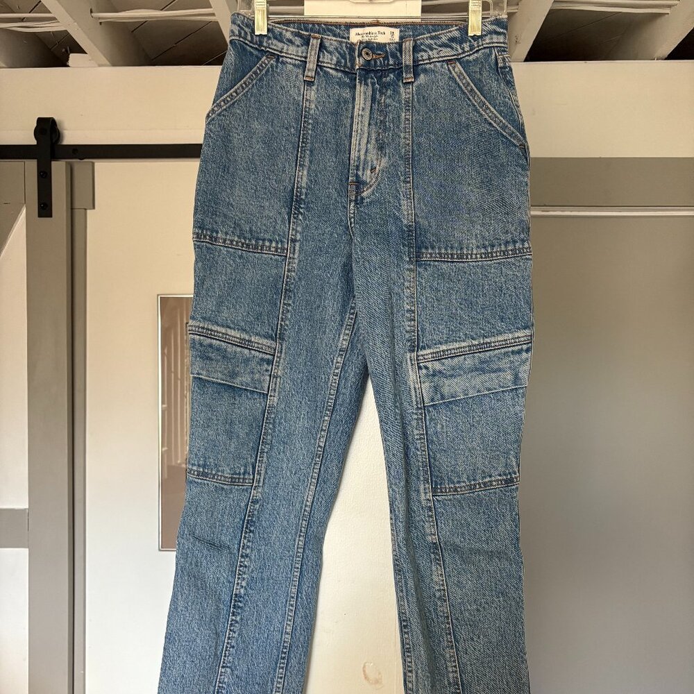 Abercrombie & Fitch Ultra High Rise Cargo Blue Jeans - Size 28/6s Curve Love